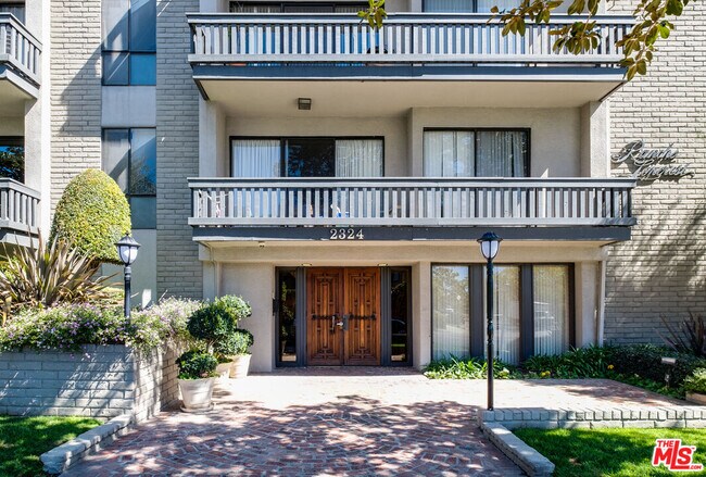 2324 S Beverly Glen Blvd Unit 305