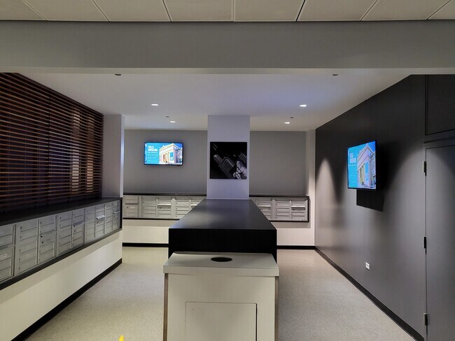 Photo - 235 W Van Buren St Unit 4014