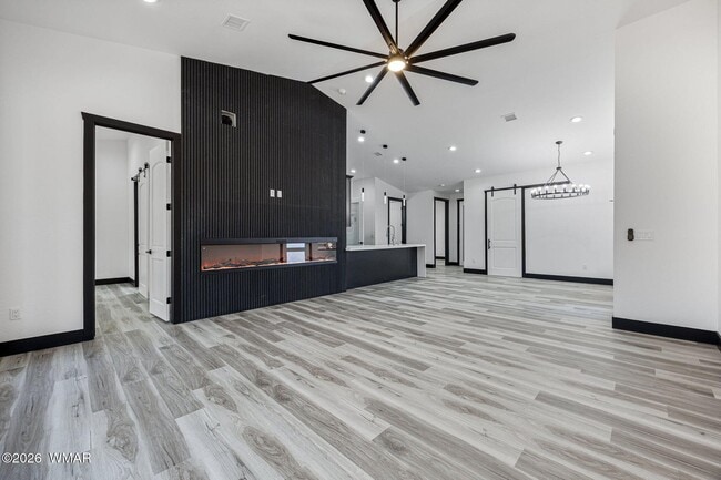 2755 W Villa Loop