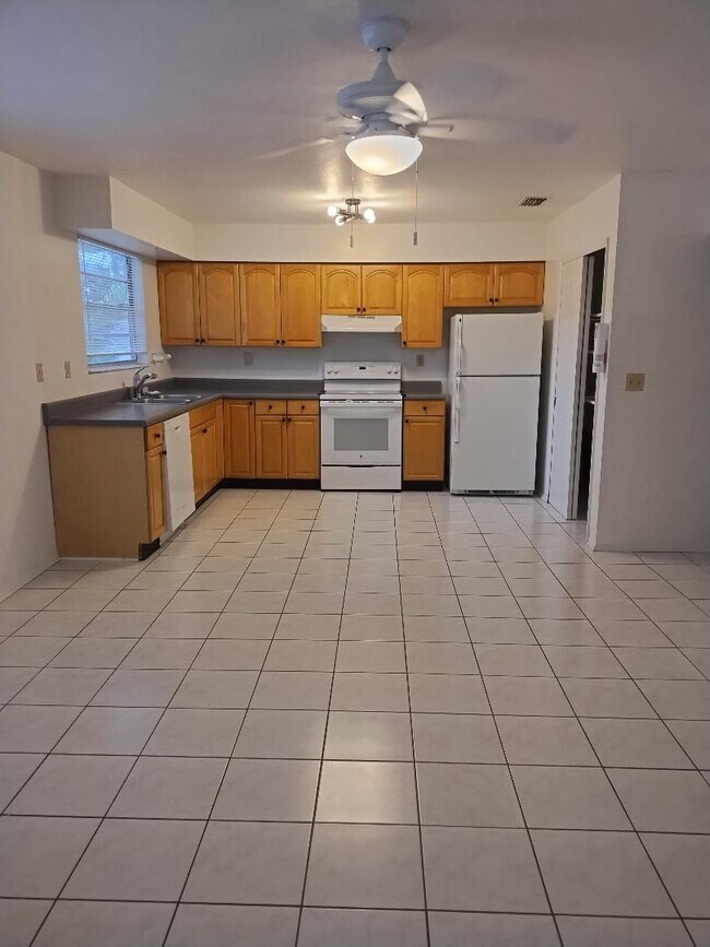 Photo - 3069 Huron Ave Unidad 3069