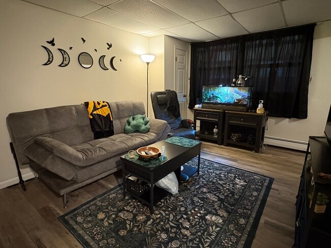 Building Photo - 507 N Linn St