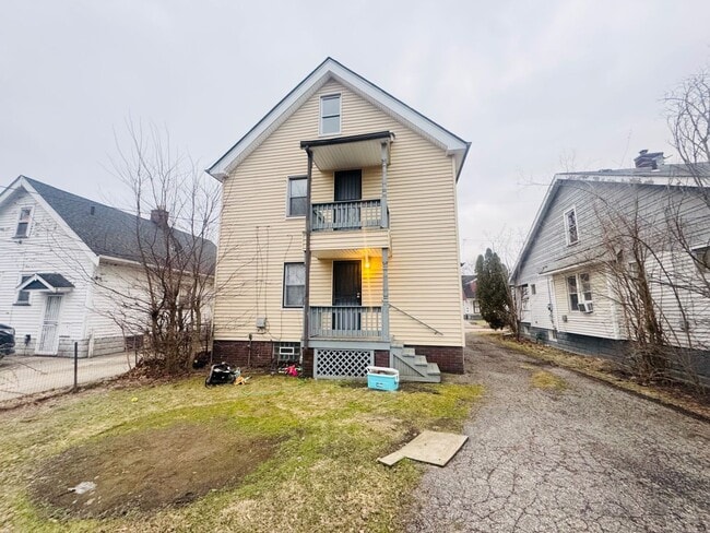 Photo - 12713 Craven Ave Unidad UP