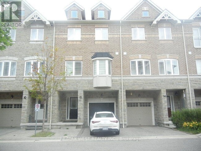 Photo - 12 Waterstone Way