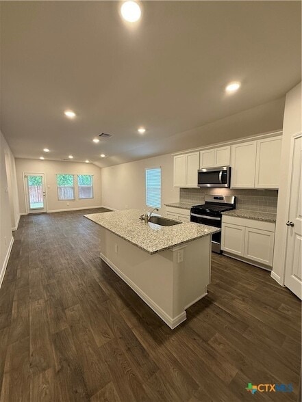 Photo - 210 Addison Pl