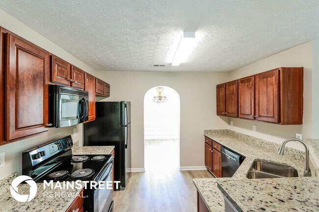 Photo - 210 Heaton Pl Trail