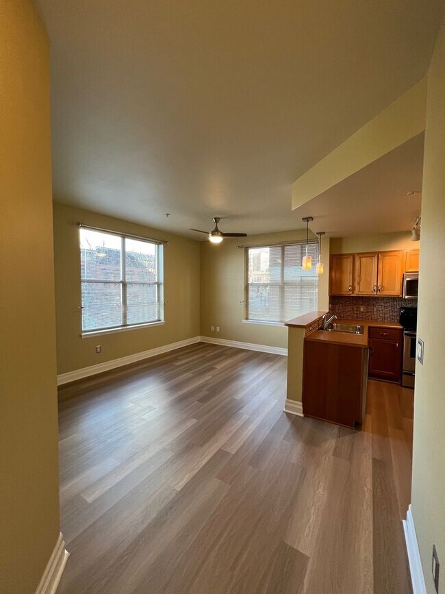 Photo - 910 Harris Ave Unit 201