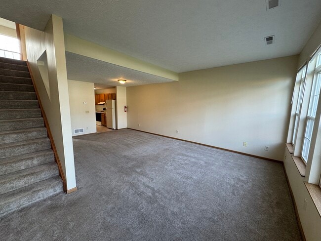Photo - 8284 Traphagen St NW