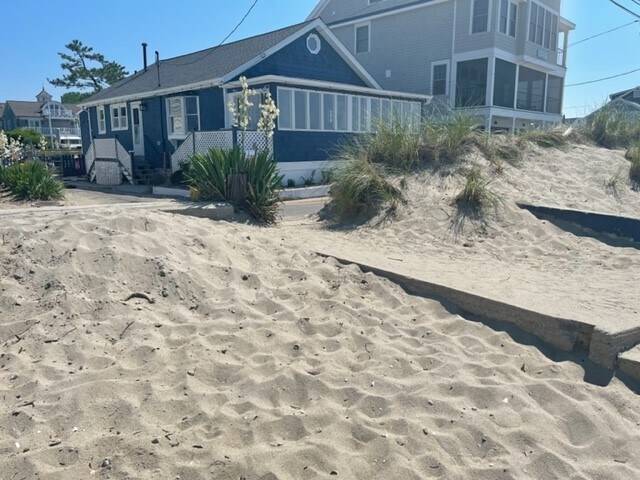 Photo - 2218 Fairfield Beach Rd House