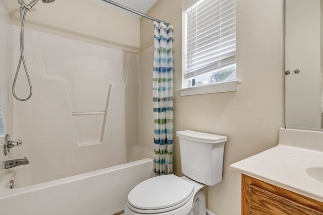 Photo - Call Sabrina Thomas at 757-767-0767 for more information