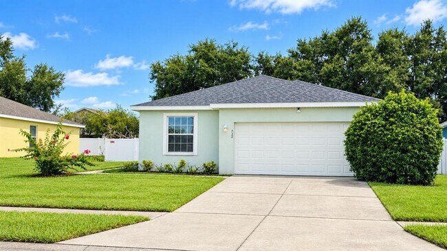 732 Overlook Grove Dr