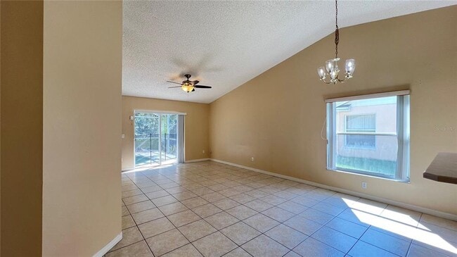 1547 Oak Hill Trail