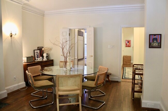 Photo - 1728 New Hampshire Ave NW Unidad 101