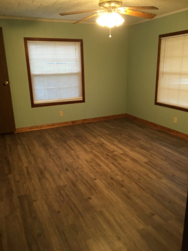 Photo - 606 Charlie Kuntz Rd