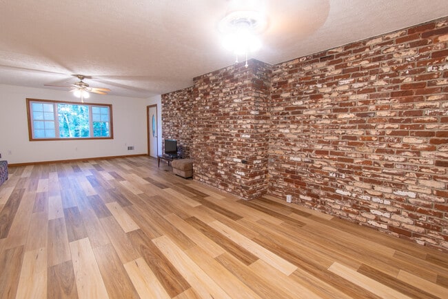 Sala de estar - 4747 Knollwood Dr NW Unidad 4747a Knollwood Drive