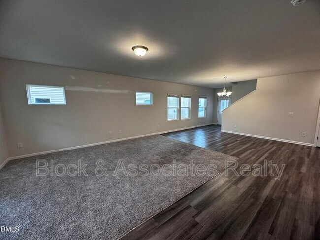 Photo - 129 Boone Lake Way