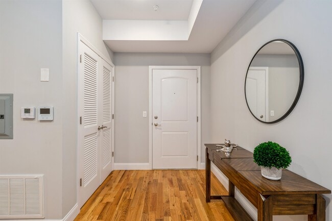 Photo - 725 Sip St Unit 306