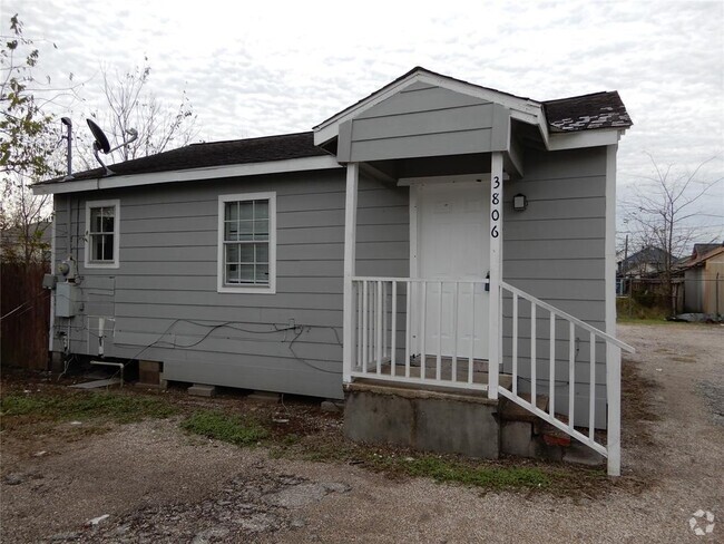 Building Photo - 3806 Lelia St Rental