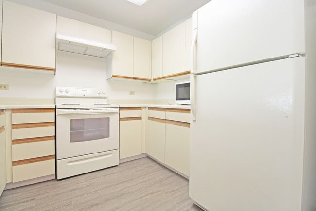 Photo - Spacious Adam's Point Condo Available NOW! Unit 47