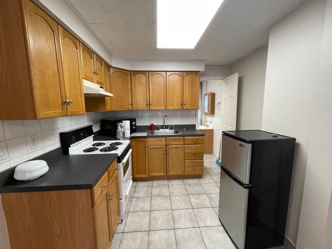 Photo - 2136 S Broad St Unit 2F