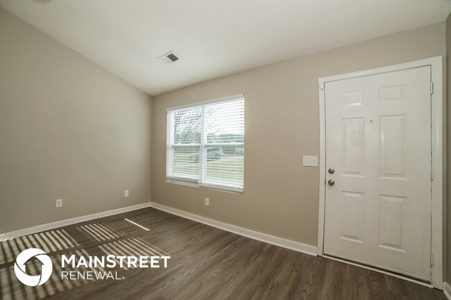 Photo - 21 Grist Mill Lane