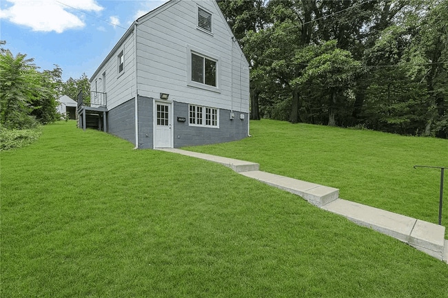 Photo - 1736 Pierce St