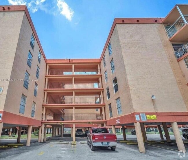 Building Photo - 1990 W 56th St Unit 1128 Rental
