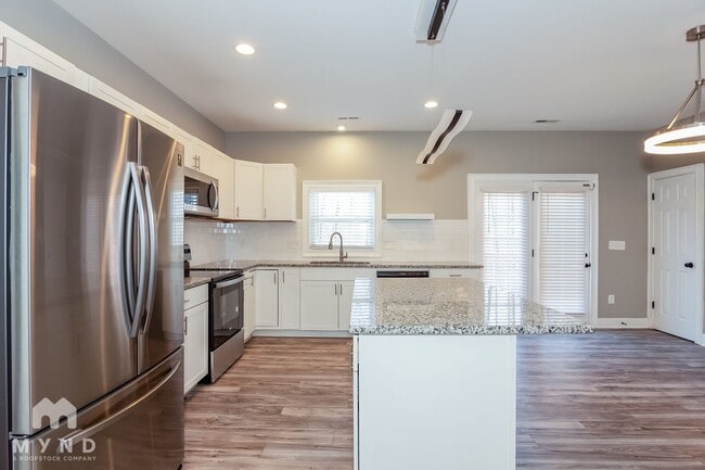 Photo - 6806 Fieldvale Pl