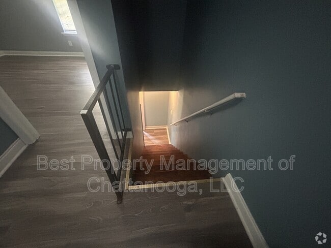 Building Photo - 1027 W 37th St Unit B Rental