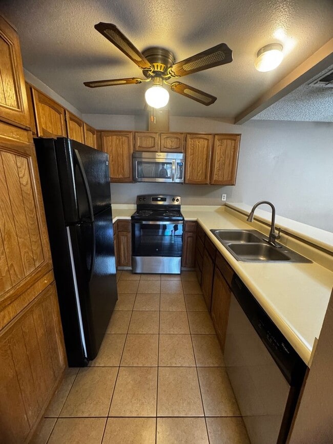 Photo - Spacious 2 bedroom 2 bath condo with Laundry Inside!!! Unit 245