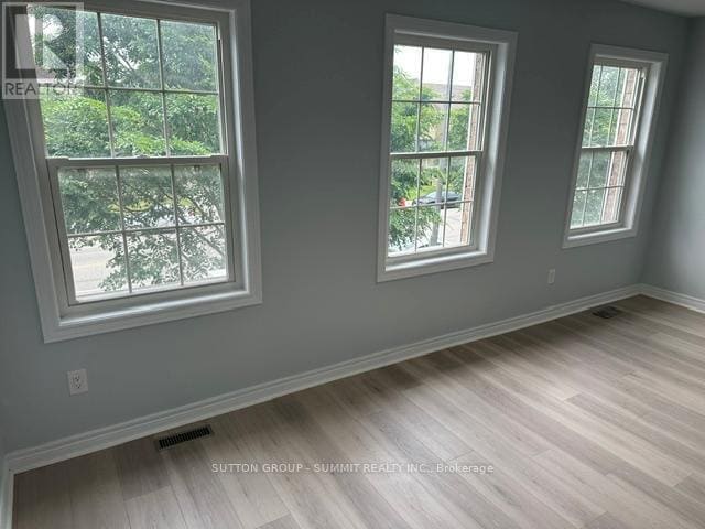 Photo - 5440 TENTH LINE W