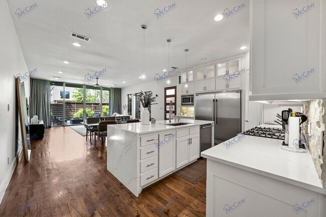 Photo - 1831 Euclid Ave