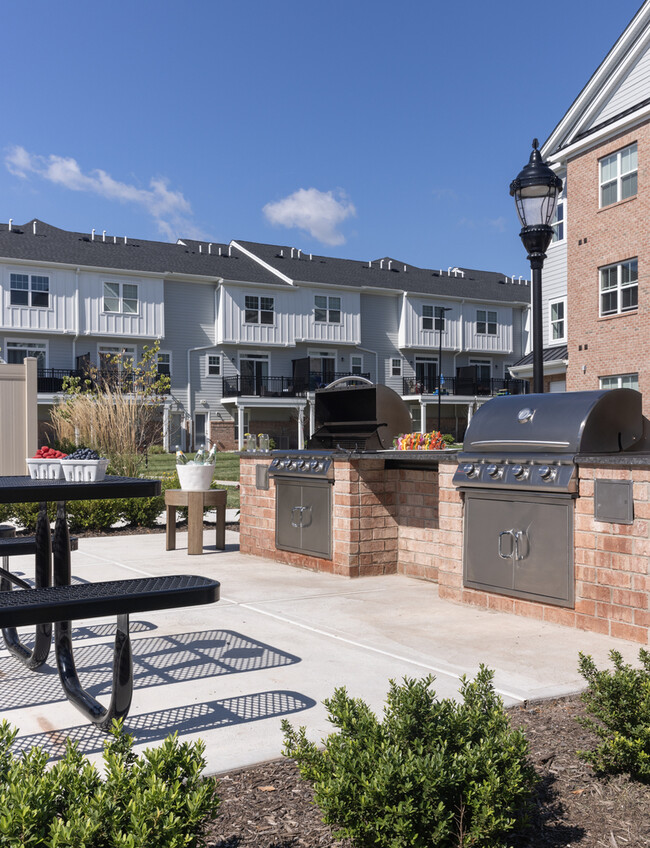 Photo - Orchid Park Apartments