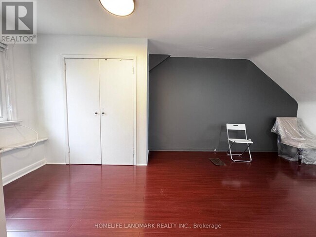 Photo - 121 Bishop Ave