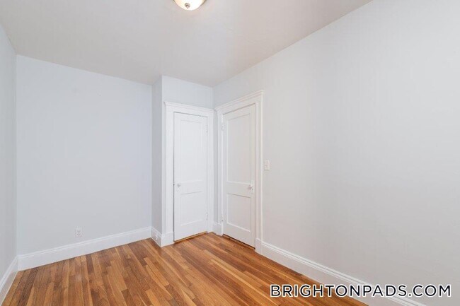 286 Chestnut Hill Ave Unit 5