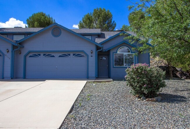 Building Photo - 2 Story Duplex with Loft & Deck Unit B