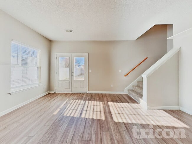 Photo - 3803 Riverside Ct