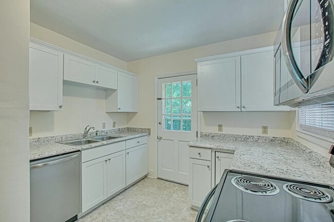 Photo - 37 Lyttleton Ave