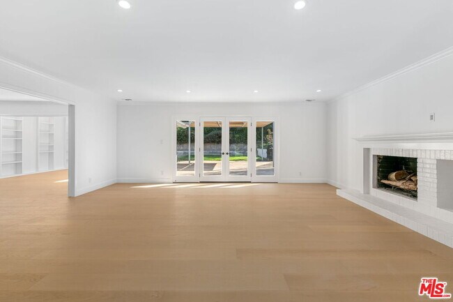 Photo - 1836 N Doheny Dr