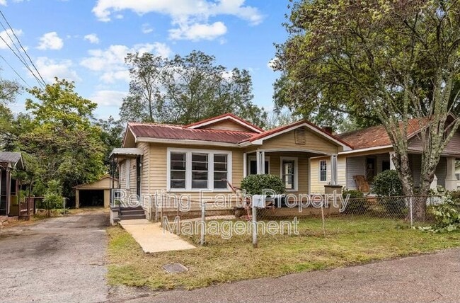 Photo - 926 Cherry St