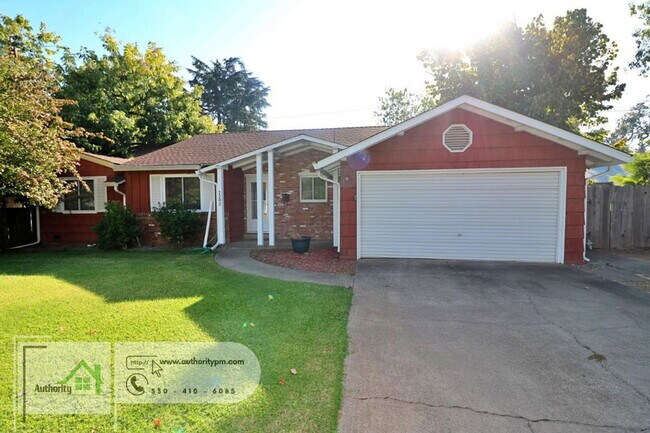 Photo - 2202 Canal Dr