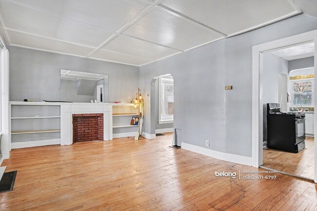 Photo - 312 Sawyer St