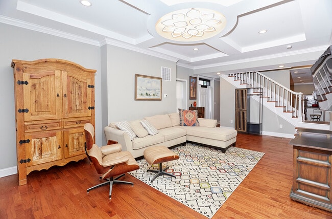 Photo - 112 S Calhoun St Townhome