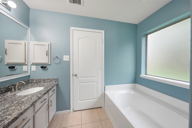 Photo - 4513 Clemwood Ln