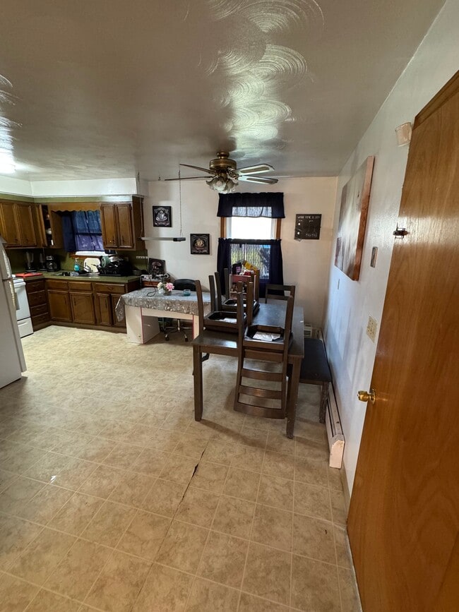 Photo - 98 Hartley Dr Unit 98