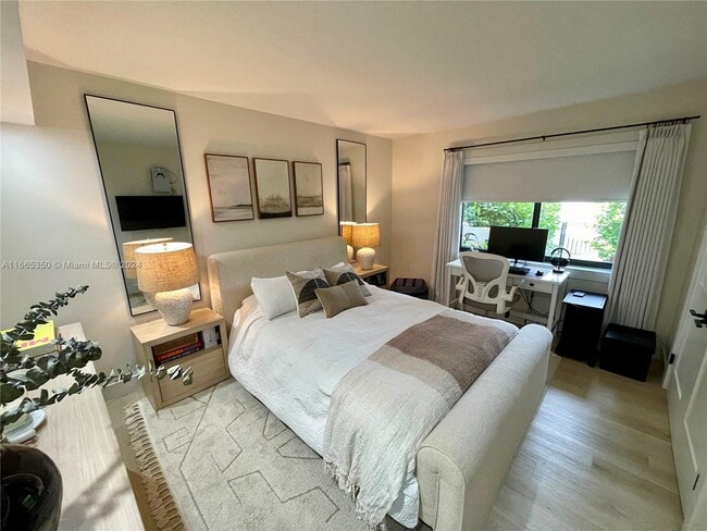 Photo - 5750 Turin St