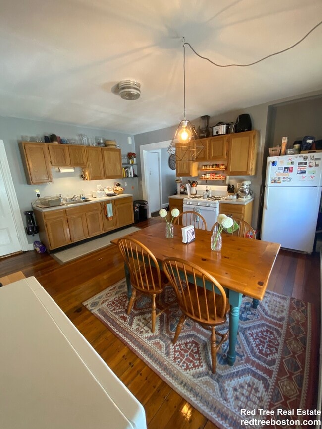 Photo - 100 Wyman St Unidad 2