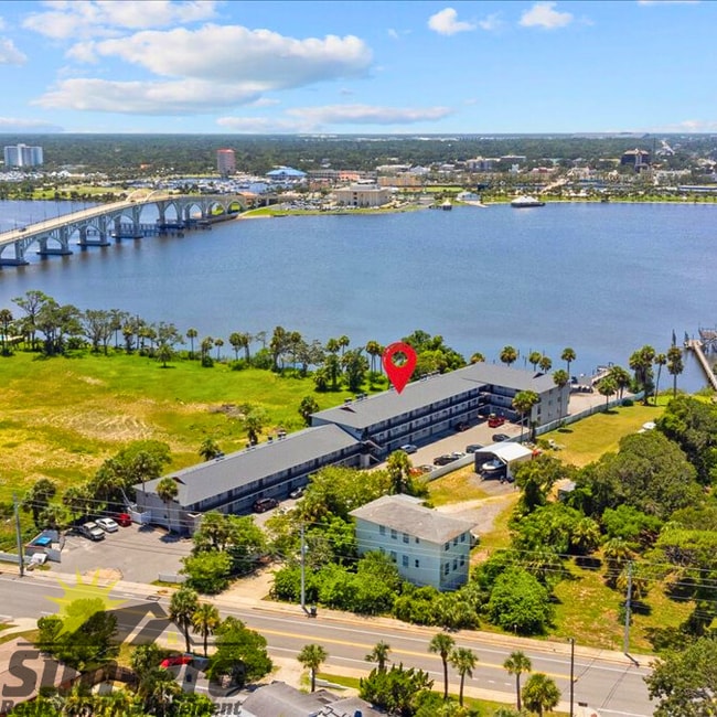 Building Photo - 900 S Peninsula Dr Unit Apt 112