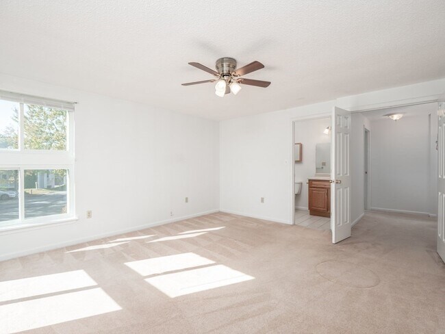 Photo - 255 North Rd Unidad 182