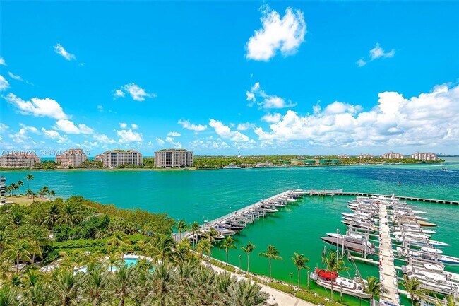 Photo - 1000 South Pointe Dr Unidad 905