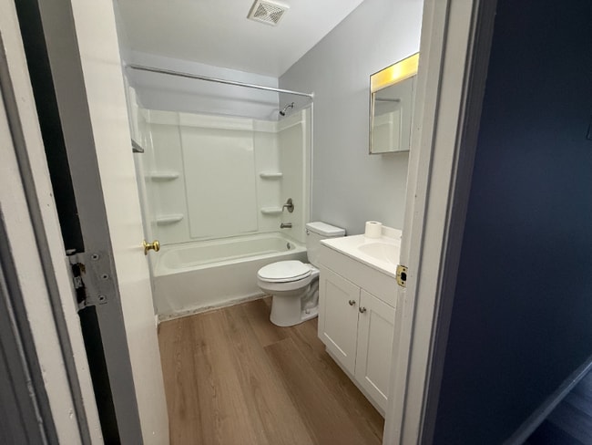 Photo - 1114 5th St Unit 14